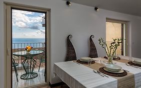 Giasone Apartments
